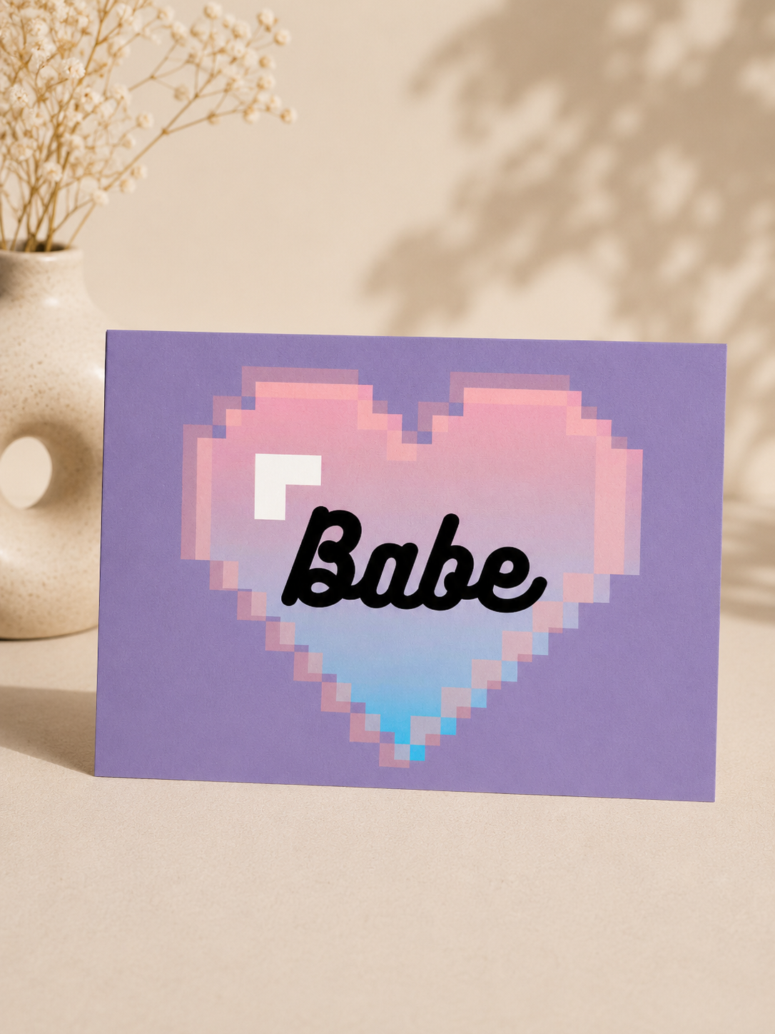 Pixel Heart Babe Postkarte | Y2K Grußkarte | Cute Retro Card | Kawaii Herz Karte | Geschenk für Freundin | Bestie Card | Coquette Aesthetic